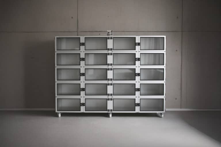 750119-CABINET.LINE®-Lagerschrank-1620x1080px-72dpi-AL-20-tuerig-4x5-2